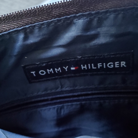 Tommy Hilfiger Crossbody bag - Picture 4 of 4